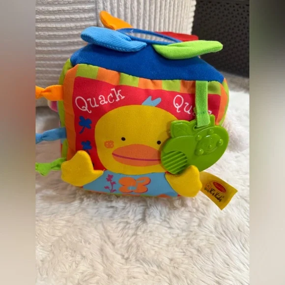 Melissa & Doug K's Kids Musical Farmyard Cube Educational Baby Toy - Picture 4 of 6